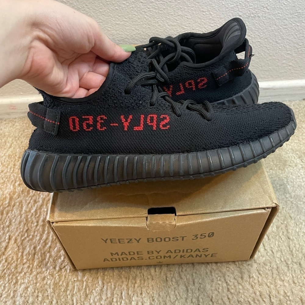 MENS YEEZY BOOST 350 BLACK SHOES SIZE 6.5​​​​​​​​ - Picture 7 of 10